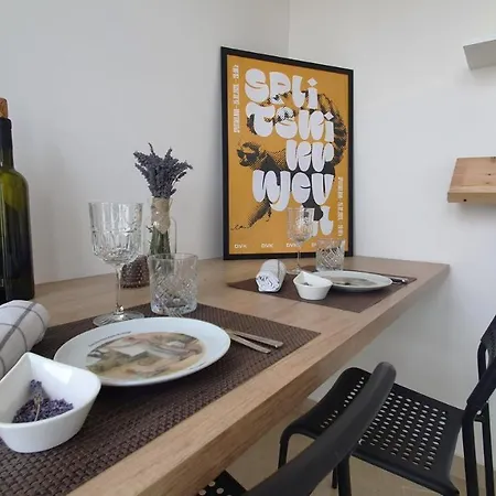 Apartment Apartman Elena - Visoka,split